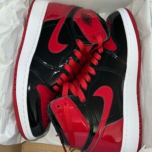 Air Jordan 1 GS patent bred 5.5y. Brand new; size 7 women